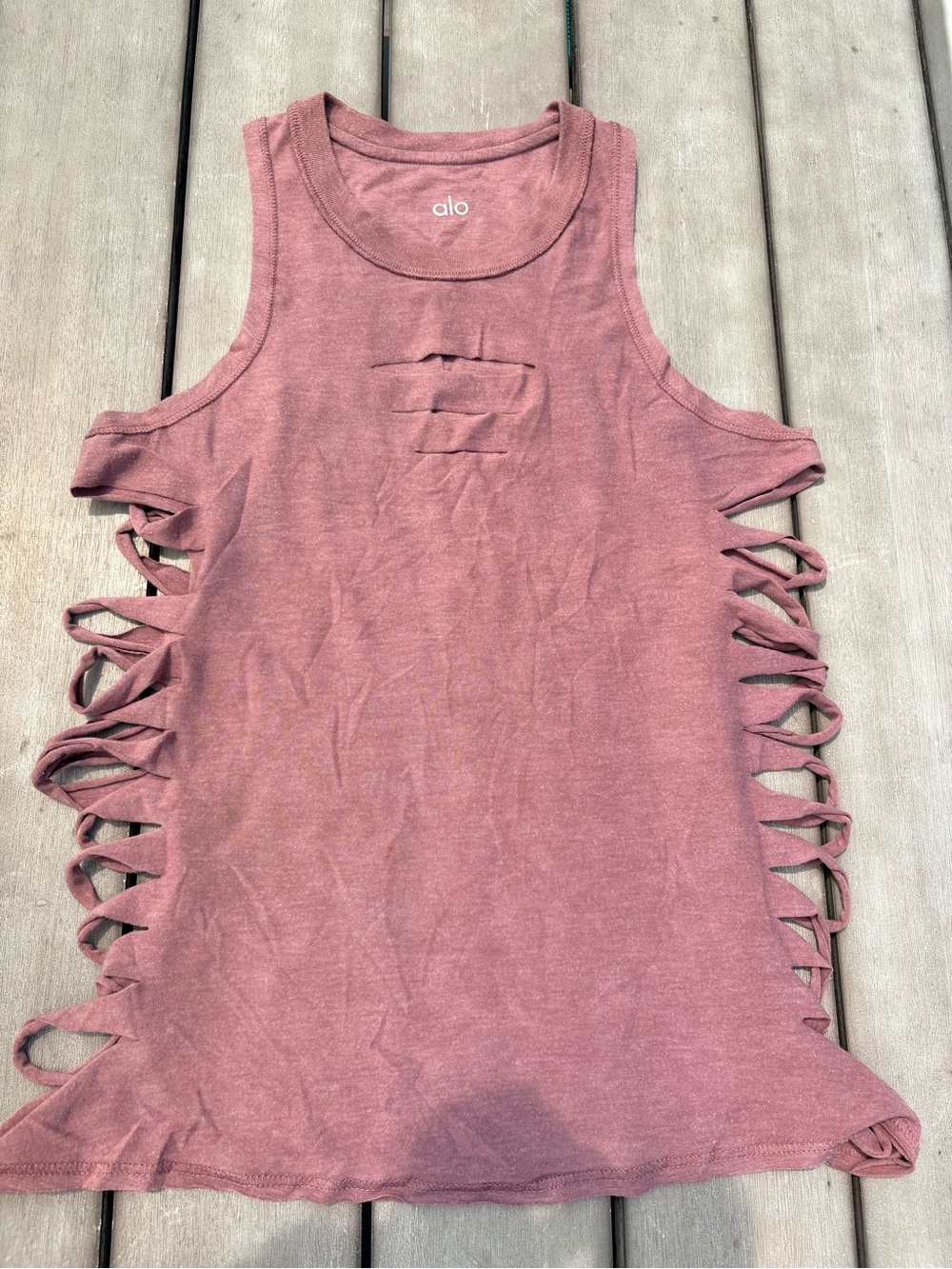 ALO Yoga Women's Mauve Cut-Out Tank Top